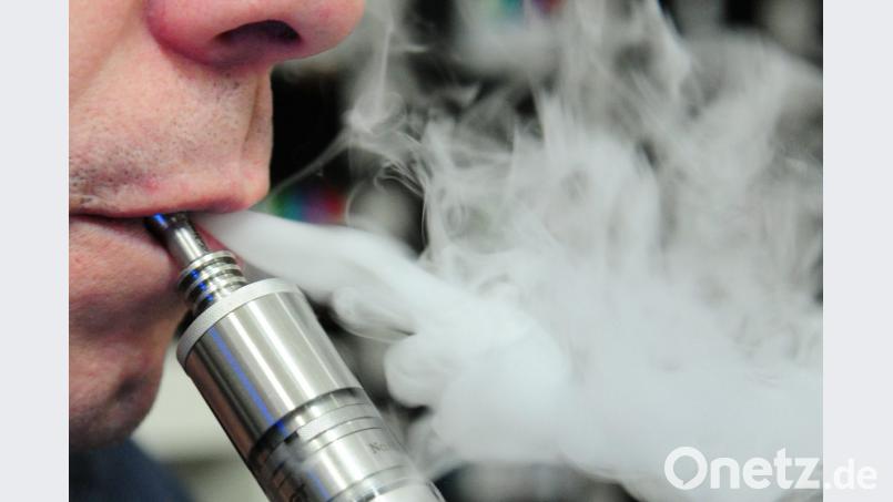 Vermutliche waren K.O.-Tropfen in der E-Zigarette, die ein 18-Jähriger vier anderen jungne Diskogängern angeboten hat. (Symbolbild) Bild: Thalia Engel