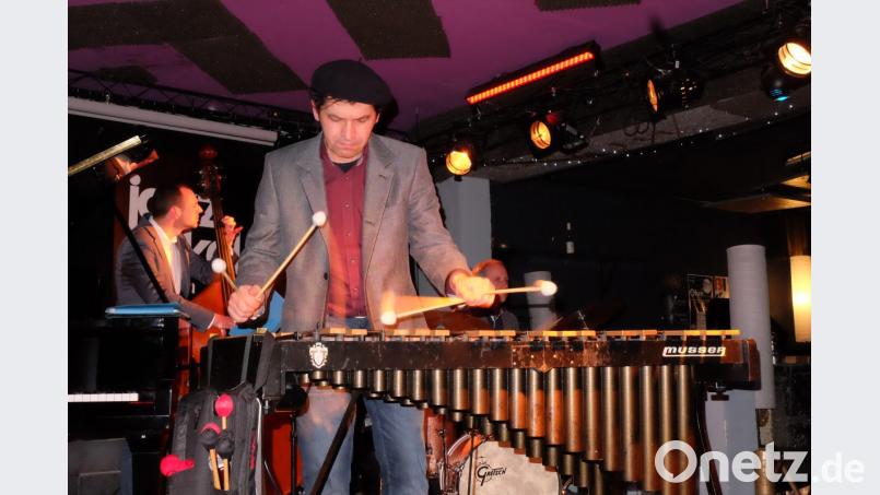 Tizian Jost ist nicht nur ein hervorragender Pianist. Am Vibraphon steht er in der Tradition von Milt Jackson und Bobbie Hutcherson. Bild: lr