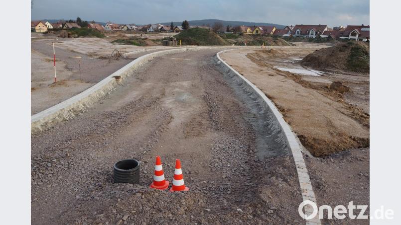 Im neuen Baugebiet zeichnet sich ein Ende der Erschließungsmaßnahmen bis Mai 2019 ab, dann können die Bauherrn loslegen. Bild: bl