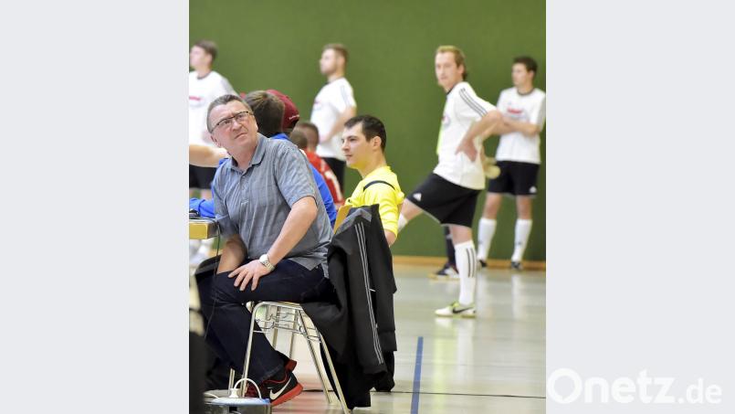 Der für die Futsal-Kreismeisterschaft zuständige Spielleiter Berthold Kraus. Bild: Hubert Ziegler