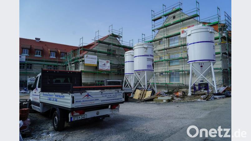 Mit der Baustelle &quot;Mühlenviertel&quot; geht die Entwicklung weiter. Hier entsteht ein Wohnquartier, in dem einmal Familien, Senioren und Menschen mit Behinderung Tür an Tür leben sollen. Bild: gld