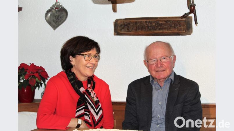 Vorsitzende Virginia Herpich und Vergnügungsmeister Dieter Spörl erfüllen den 1832 gegründeten Bürgerverein mit Leben Bild: Dagmar Williamson [dwi]