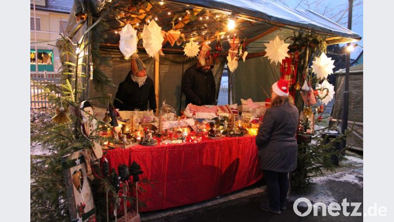 Unter anderem kreative Bastelarbeiten gehörten zum Angebot auf dem Markt. Bild: ckl