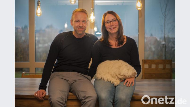 Seit zehn Jahr zurück in der Heimat: Jürgen und Stefanie Dümler haben ihre Entscheidung nie bereut. Bild: noe