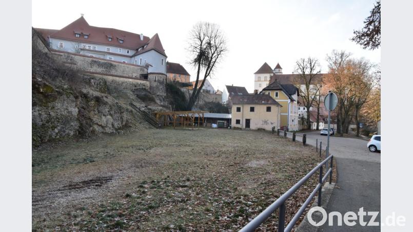 Eine Budenstadt auf der Schanze in unmittelbarer Nähe zur historischen Stadtmauer wird sich ab dem nächsten Jahr am dritten Adventswochenende als neuer Weihnachtsmarkt etablieren. Bild: Andreas Royer