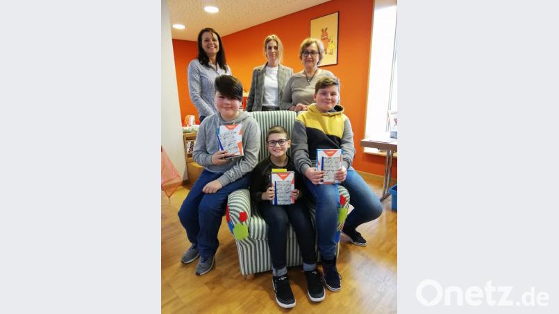Die Gewinner des Vorlesewettbewerbs an der Mittelschule Windischeschenbach. Bild: exb