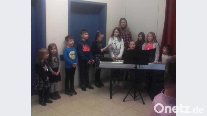 Viel Freude bereitete der Kinderchor beim Seniorennachmittag in Kulz Bild: bej