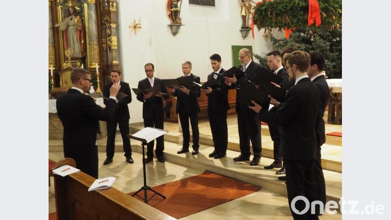 Maximilian Betz (links) leitet das Ensemble. Er ist ein gebürtiger Weidener. Bild: exb