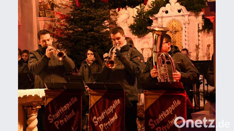 Das Bläserensemble der Stadtkapelle Pfreimd begeisterte. Bild: Freya Stöckl