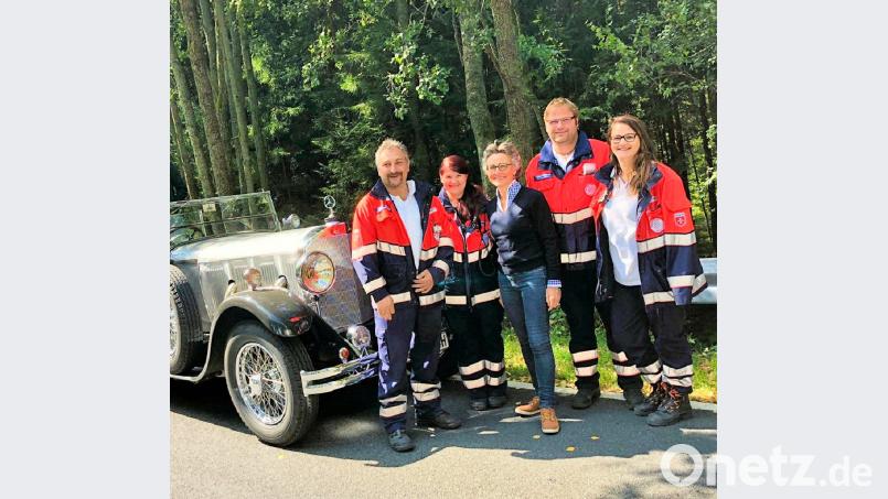 Adelheid Freifrau von Gemmingen-Hornberg (Bildmitte) engagiert sich gerne. Wenn die Malteser-Helfer Dienst leisten, ist sie häufig mit vor Ort. Bild: bsc