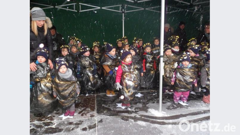 Die Kinder des KinderHauses Sankt Josef zeigten einen beeindruckenden Sternentanz. Bild: soj