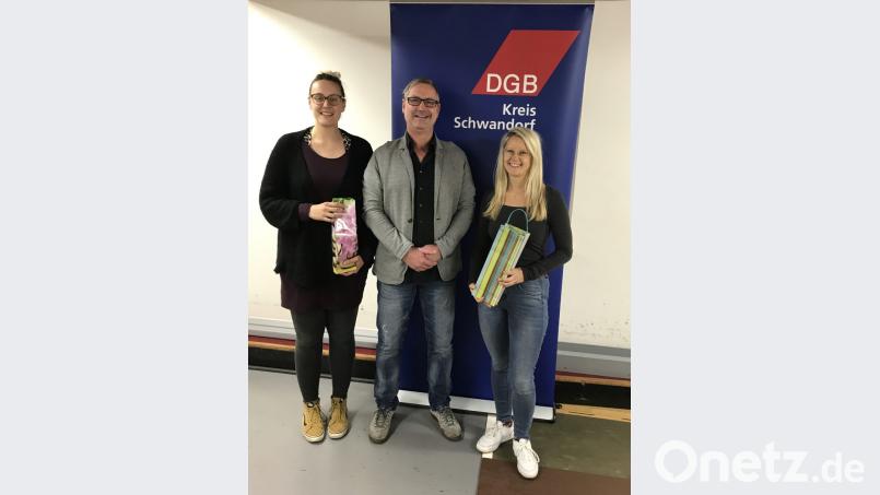 Die neue DGB-Jugendsekretärin, DGB-Kreisvorsitzender Wolfgang Kurzendorfer und Organisationssekretärin Katja Ertl (von links). Bild: exb