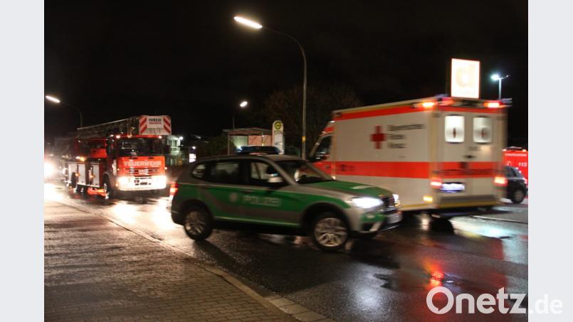 Polizei, Rettungsdienst und Feuerwehr sind im Einsatz. Bild: za