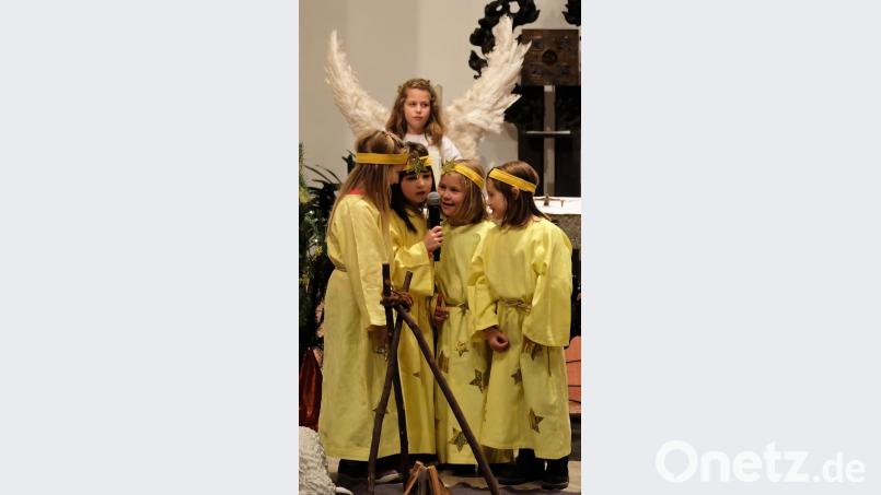 Die kleinen Sterne haben Spaß bei der Aufführung. Bild: wlr