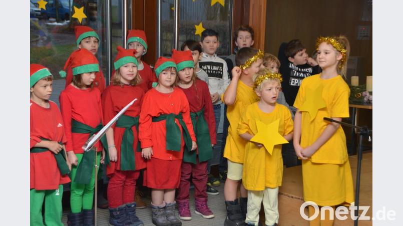 Die Weihnachtswichtel verbünden sich mit den Sternenkindern und erobern die Herzen der Zuschauer. Bild: dob