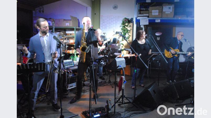 King Size Combo rockt den Weihnachtsfrieden Bild: gag