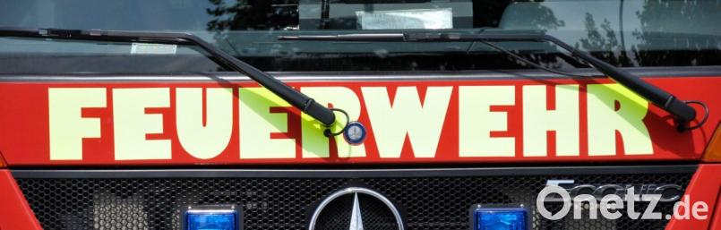 Feuerwehr-Einsatz in Ransbach: Hier hat offenbar ein Defekt beim Aufladen eines Laptops einen Brand verursacht, bei dem ein Hund zu Tode gekommen ist. Symbolbild: Alexander Unger