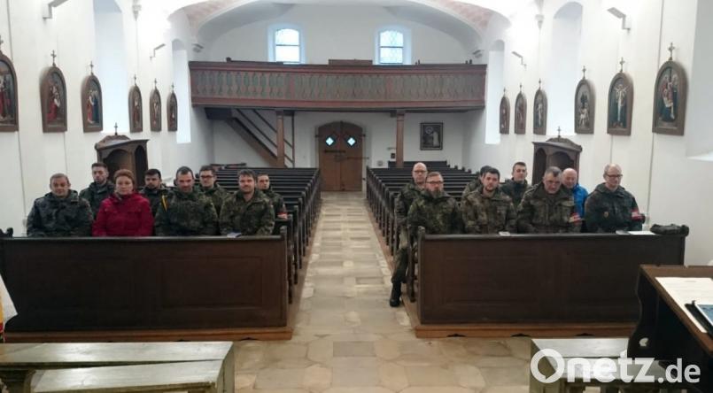 Zur Weihnachtsandacht kamen die Soldaten und zivilen Mitarbeiter des DMV in der Annabergkirche zusammen. Bild: mor