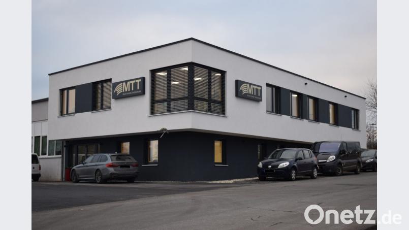 Im Herbst haben die Angestellten den neuen Erweiterungsanbau für die Verwaltung der Firma MTT in Tirschenreuth bezogen. Bild: szl