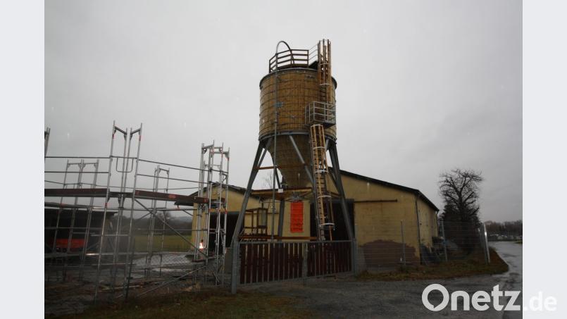 Das neue Streusalzsilo auf dem Bauhofgelände in Pressath ist inzwischen einsatzbereit. Bild: bjp