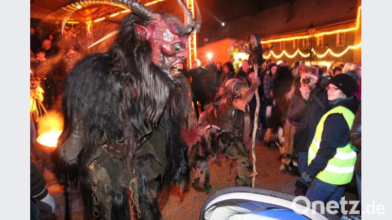 Berchten und Hexen sollen die bösen Geister vertreiben. Bild: mp