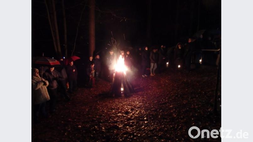 Die Feuerstelle vor der Kapelle Bild: wrt