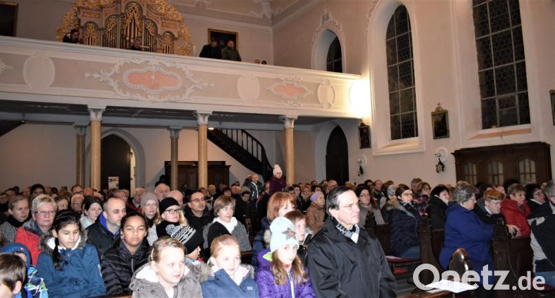 Die Mariä-Himmelfahrtskirche war voll besetzt. Bild: rgr