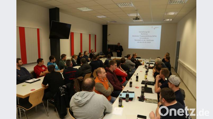 Neue Richtlinie Modulare Truppausbildung im Landkreis Neustadt an der Waldnaab vorgestellt. Bild: rw