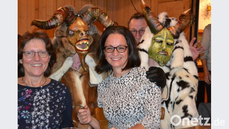 Ein nettes Publikum trifft auf gruslige Gestalten. Bild: hcz