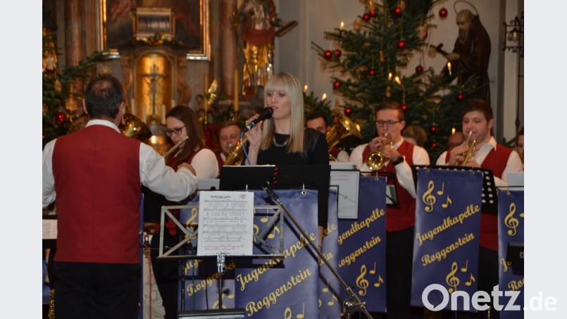 Weihnachtskonzert in der Pfarrkirche St. Erhard in Roggenstein Bild: dob