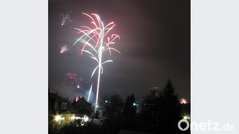 Mit dem Feuerwerk kommen die Schwaden: An drei Messstellen lassen sich in der Oberpfalz die Folgen der Böllerei für die Luft ablesen. Bild: Hans Kayser