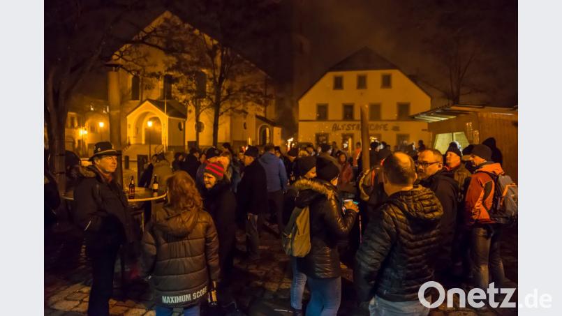 Die Silvesterparty am Marktplatz bildete auch das Finale des Jubiläums 675 Jahre Bärnau. Bild: wms