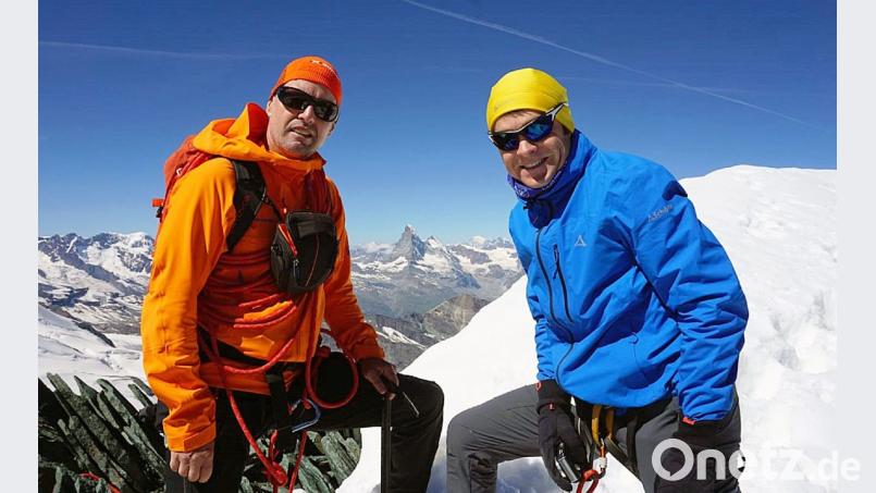 Mit dem Altenstädter Uli Güntner (rechts) – hier auf dem Allalinhorn – bereitete sich Dressel 2018 auf die Matterhorn-Tour vor. Bild: privat