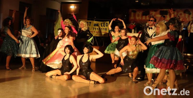Impressionen vom Stadtball mit der FG Knappnesia. Bild: mfh