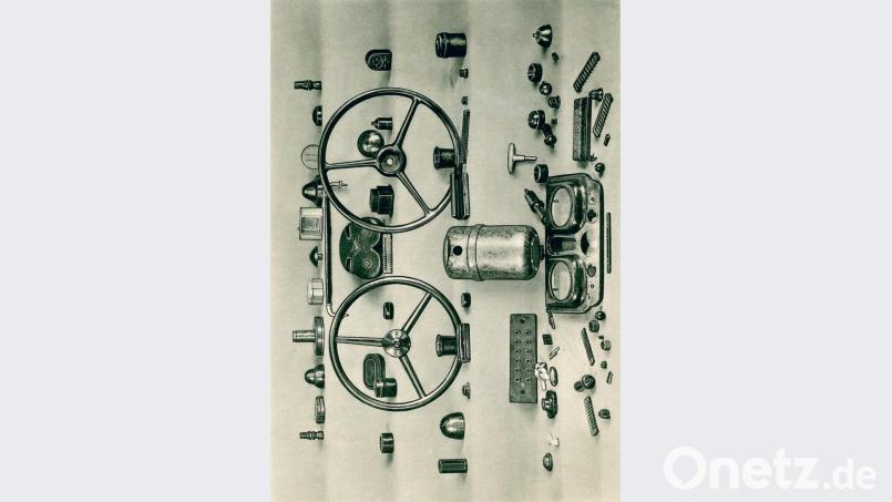 Lenkräder, Schalttafeln, Gehäuse aller Art: Vorkriegs-Produktpalette des Bakelit-Presswerks Zeitler in Elisenfels (Landkreis Wunsiedel). Bild: jrh