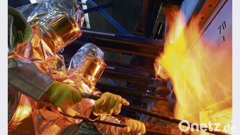 Brennen für Innovationen: Der Mitterteicher Glashersteller Schott ist ein Muster für die deutsche Industrie. Bild: Schott