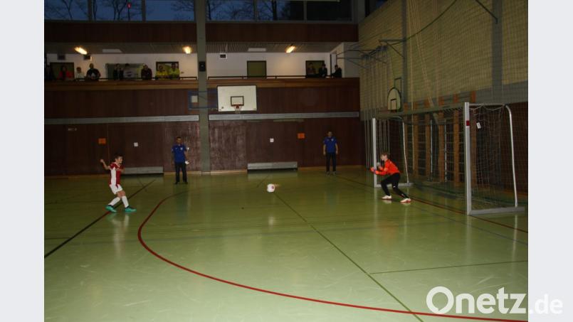 Elfmeterschießen Bild: adj