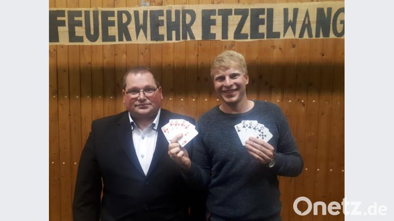 Christoph Pirner (rechts) geht mit seinen beiden Royal-Flush-Händen in die Turnierhistorie ein, glaubt Benjamin Rischkau. Bild: exb