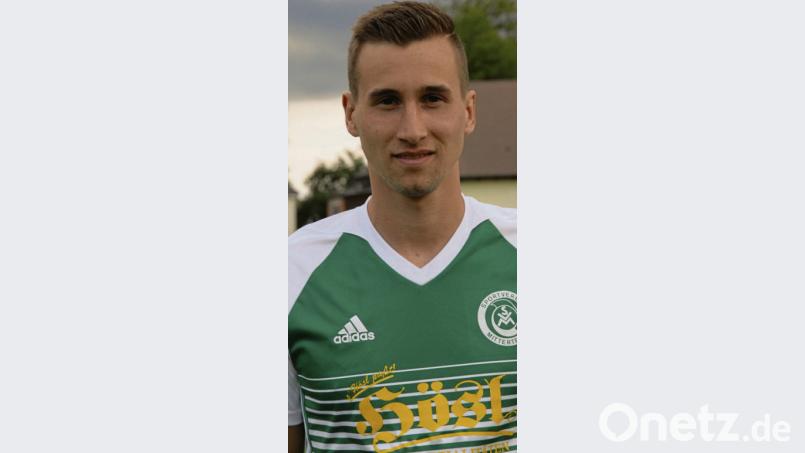 Manuel Dürbeck bleibt dem SV Mitterteich treu. Bild: gb