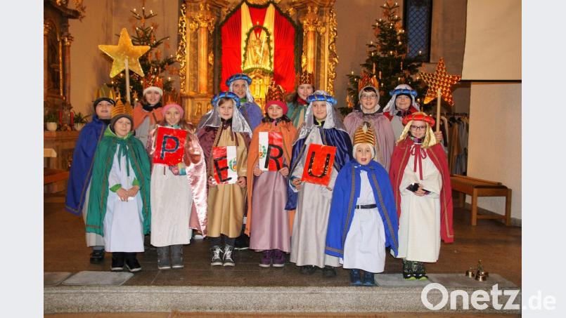 Zur Sternsingeraktion wurden auch in Gleiritsch die Kinder  unter dem Motto &quot;Segen bringen, Segen sein, wir gehören zusammen, in Peru und weltweit&quot; ausgesandt. Bild: exb