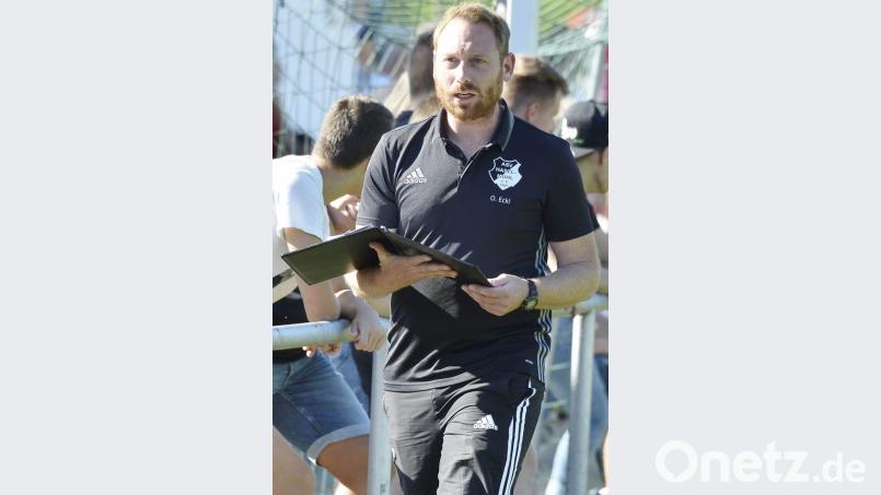 Oliver Eckl bleibt Trainer des ASV Haselmühl. Bild: Hubert Ziegler