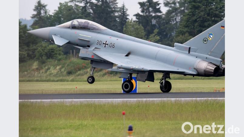 Ein Eurofighter der Bundeswehr startet in Neuburg an der Donau (Bayern). Foto: Sven Hoppe/Archiv Bild: Sven Hoppe