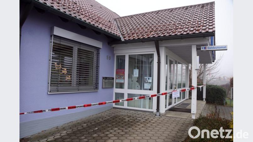 Der Tatort: Die Raiffeisenfiliale in Immenreuth. Bild: bkr