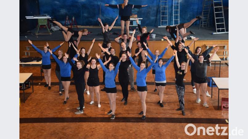 Beim Trainingstag feilen die Tänzer mit ihren Trainern am Programm, um den Gästen am kommenden Samstag beim Inthronisationsball einen tollen Auftritt zu bieten. Bild: fla