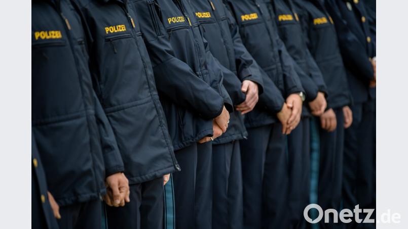 Am Mittwoch wurde der erste Arbeitsbericht zur Evaluation des umstrittenen bayerischen Polizeiaufgabengesetzes (PAG) vorgestellt. Symbolbild: Matthias Balk/dpa