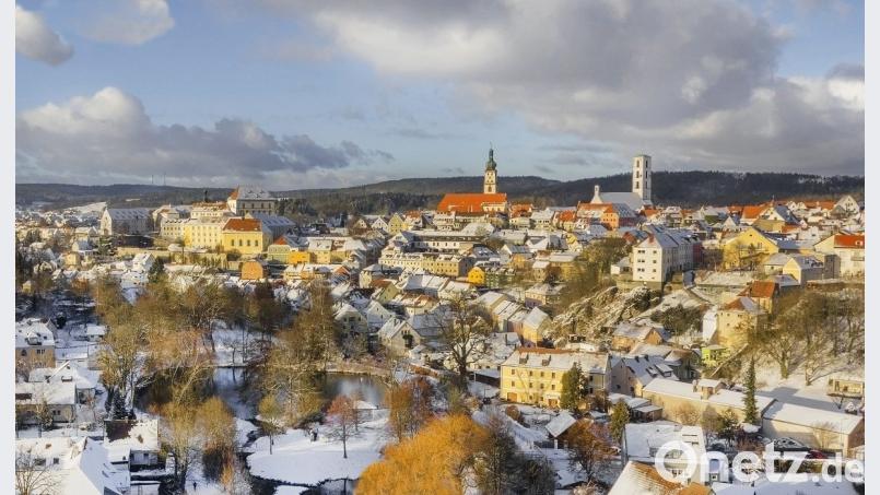 Altstadtbereiche wie der von Sulzbach-Rosenberg stellen Stadtbaumeister vor immer neue Herausforderungen. In der Arbeitsgemeinschaft der Fränkischen Stadtbaumeister und Bauamtsleiter rücken solche Aufgaben verstärkt in den Fokus. Bild: Thilo Hierstetter