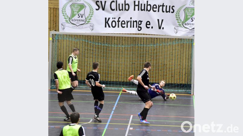 Auf viele Torraumszenen und zahlreiche Treffer freuen sich die Zuschauer beim Hubertus-Cup des SV Köfering in Kümmersbruck. Bild: Hubert Ziegler