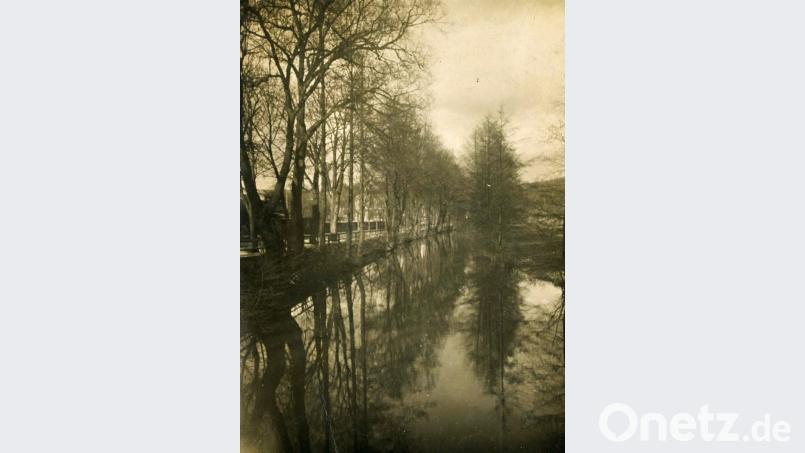 Wo auf diesem Bild die Vils zu sehen ist, verläuft heute die Sulzbacher Straße. Archivbild: Hermann Reger