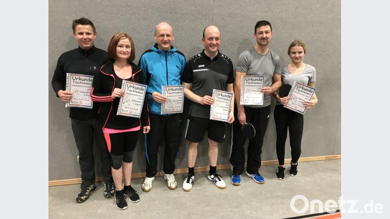 Die Sieger der Hobbyklasse: Von links Markus Rach, Yvette Vavrinek, Harald Lutz, Alexander Raab, Peter Meister, Tamina Seifert. Bild: pw