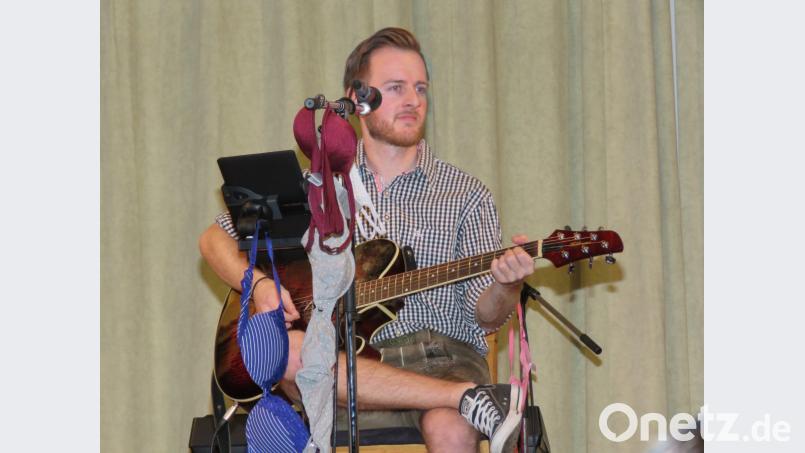 "Sepp" alias Peter Greiner spielt den Durchschnittsdepp. Bild: ubb